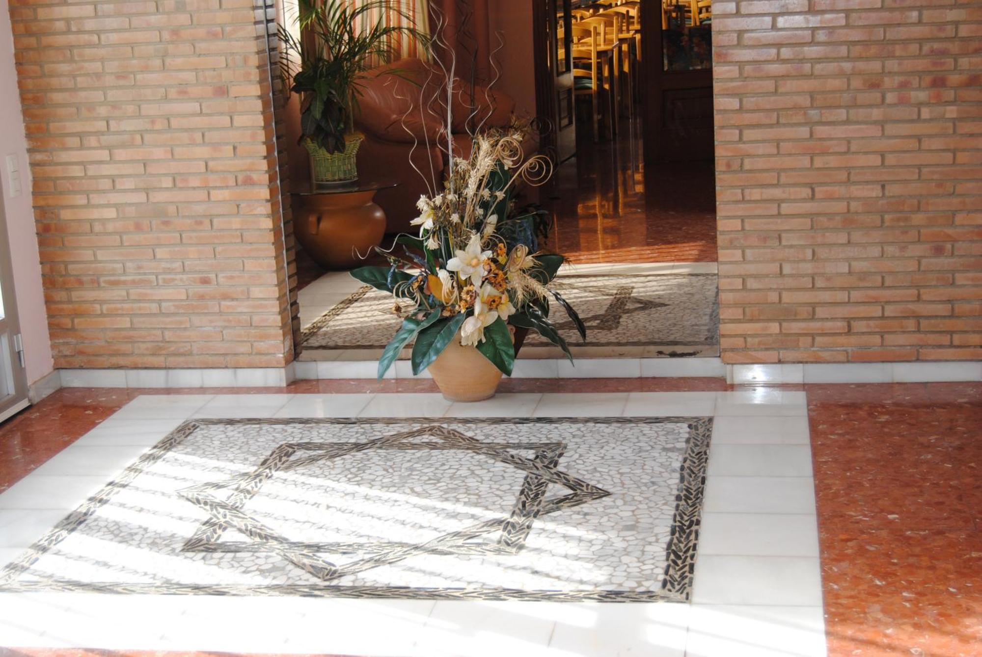 Hotel Vista Nevada Darro Ngoại thất bức ảnh