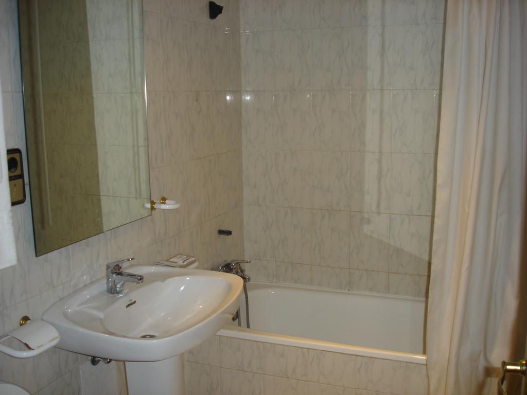 Hotel Vista Nevada Darro Ngoại thất bức ảnh