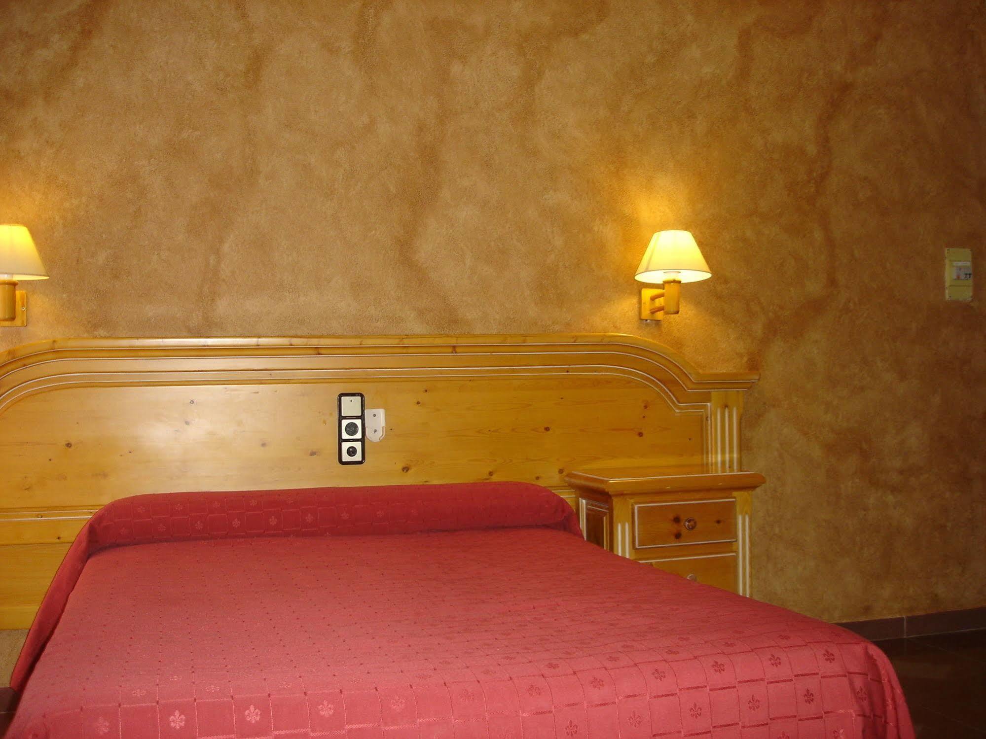 Hotel Vista Nevada Darro Ngoại thất bức ảnh