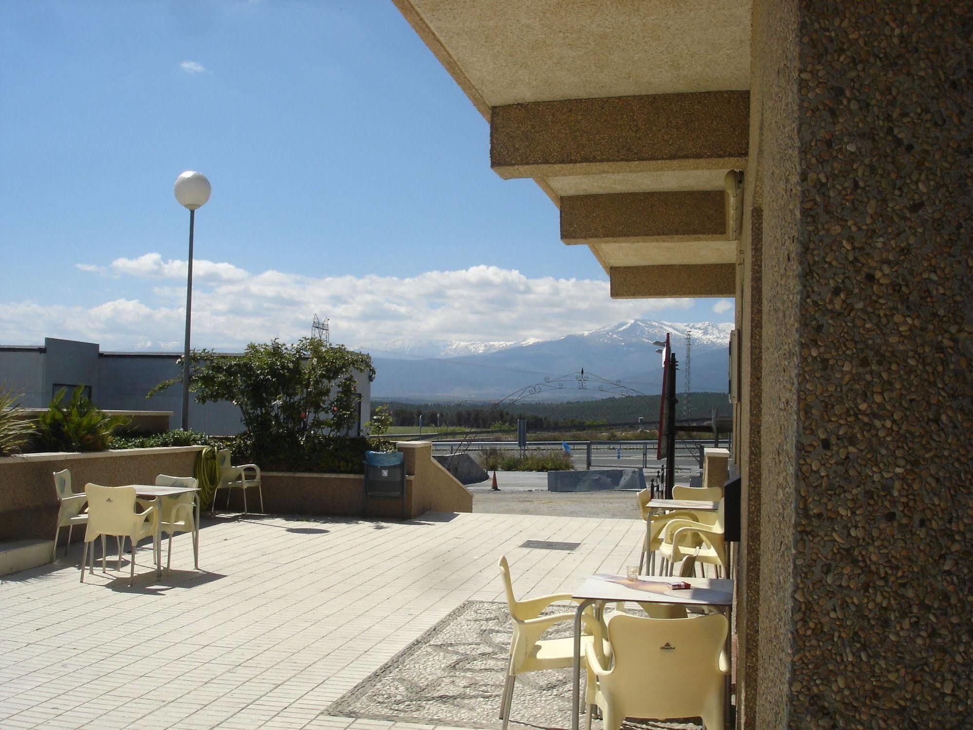 Hotel Vista Nevada Darro Ngoại thất bức ảnh