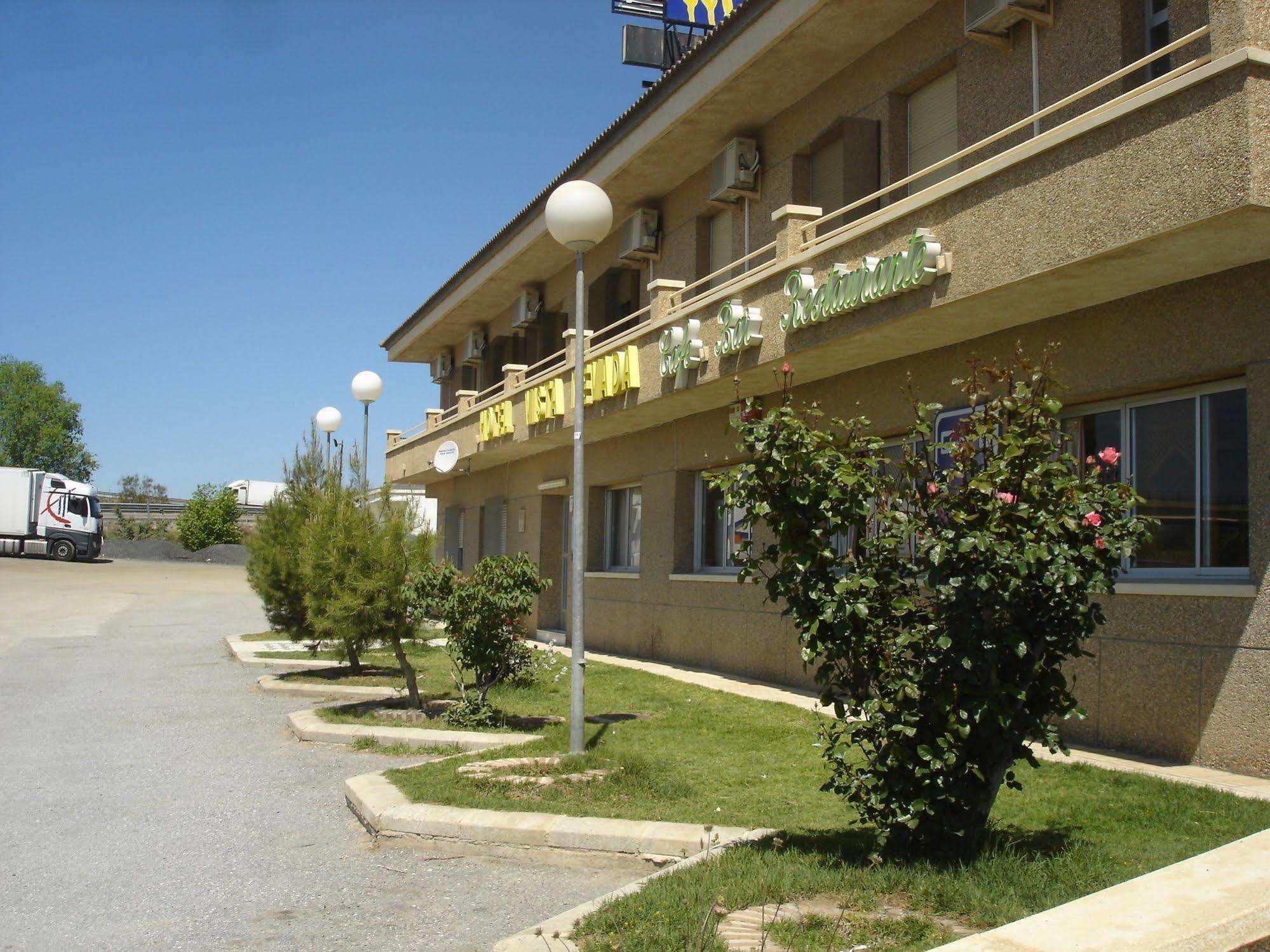Hotel Vista Nevada Darro Ngoại thất bức ảnh
